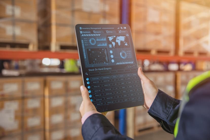 Inventory management screen on a tablet in a warehouse, highlighting the advanced technology used by Del Bravo to optimize logistics and stock control